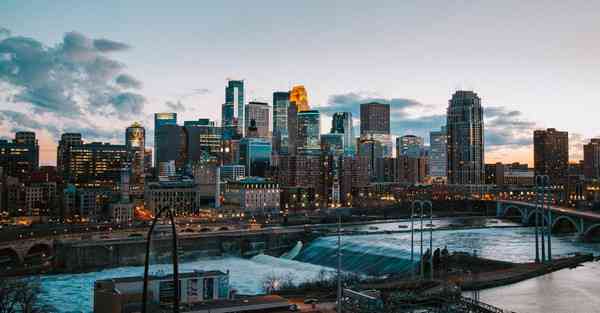 公司旅游活动新闻_公司旅游活动方案